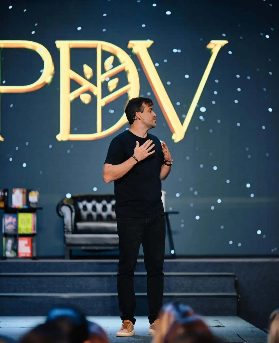 Pablo Marçal no palco